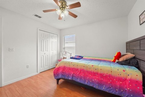 House in Deltona, Florida 3 bedrooms, 179.49 sq.m. № 2408089 - photo 11