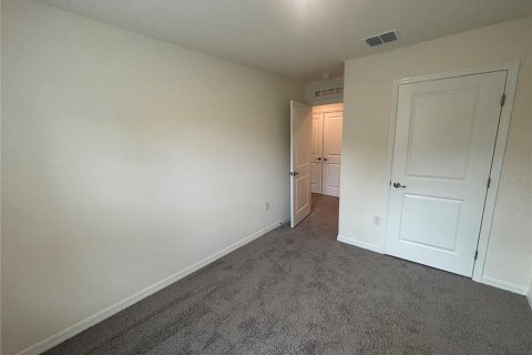 Townhouse in Ocala, Florida 3 bedrooms, 139.82 sq.m. № 1913068 - photo 14