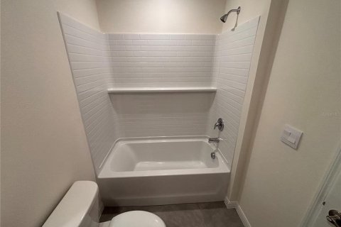 Townhouse in Ocala, Florida 3 bedrooms, 139.82 sq.m. № 1913068 - photo 9