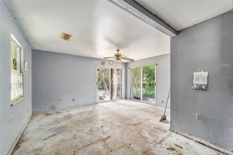 House in Dunnellon, Florida 3 bedrooms, 203.08 sq.m. № 2201460 - photo 13