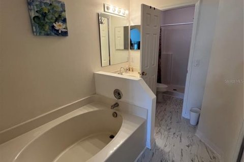 Casa en alquiler en North Port, Florida, 3 dormitorios, 117.43 m2 № 2093759 - foto 13
