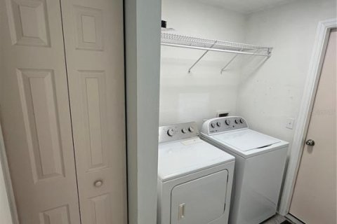 Casa en alquiler en North Port, Florida, 3 dormitorios, 117.43 m2 № 2093759 - foto 5