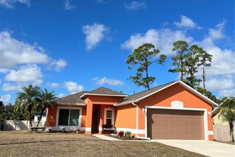 Casa en North Port, Florida 3 dormitorios, 117.43 m2 № 2093759