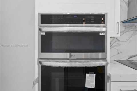 Villa ou maison à louer à Lehigh Acres, Floride: 3 chambres № 1951180 - photo 7