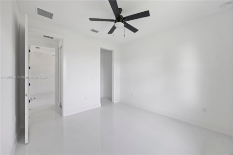 Villa ou maison à louer à Lehigh Acres, Floride: 3 chambres № 1951180 - photo 22