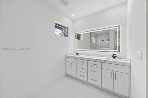 Villa ou maison à louer à Lehigh Acres, Floride: 3 chambres № 1951180 - photo 13