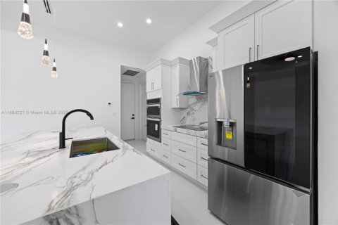 Villa ou maison à louer à Lehigh Acres, Floride: 3 chambres № 1951180 - photo 5