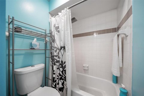 Condominio en venta en Bradenton, Florida, 2 dormitorios, 88.07 m2 № 1905613 - foto 12
