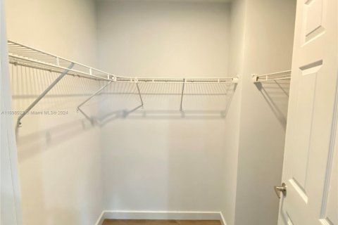 Immobilier commercial à vendre à West Palm Beach, Floride: 256.78 m2 № 1699363 - photo 16