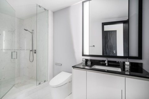 Copropriété à vendre à Sunny Isles Beach, Floride: 4 chambres, 330.27 m2 № 2082549 - photo 16
