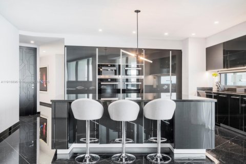 Copropriété à vendre à Sunny Isles Beach, Floride: 4 chambres, 330.27 m2 № 2082549 - photo 6