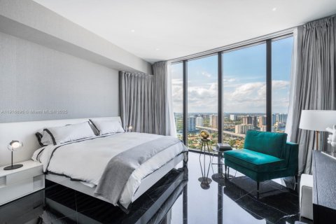 Copropriété à vendre à Sunny Isles Beach, Floride: 4 chambres, 330.27 m2 № 2082549 - photo 14