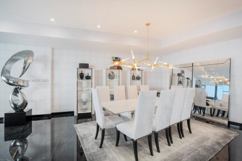 Copropriété à vendre à Sunny Isles Beach, Floride: 4 chambres, 330.27 m2 № 2082549 - photo 2