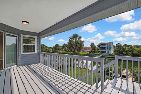 Casa en alquiler en Hernando Beach, Florida, 3 dormitorios, 130.06 m2 № 1795313 - foto 5
