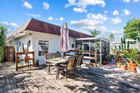Villa ou maison à vendre à Pompano Beach, Floride: 2 chambres, 155.8 m2 № 1050165 - photo 1