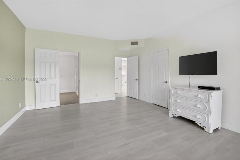 Condo in Boca Raton, Florida, 2 bedrooms  № 2088356 - photo 26