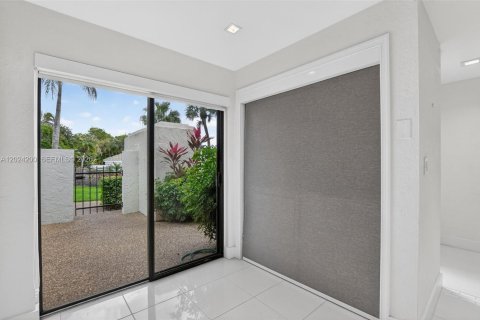 Condo in Boca Raton, Florida, 2 bedrooms  № 2088356 - photo 11