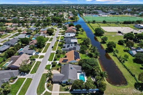 Casa en venta en Wellington, Florida, 3 dormitorios, 210.7 m2 № 1118261 - foto 1