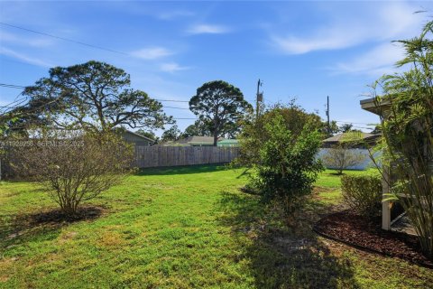 Casa en venta en Port St. Lucie, Florida, 2 dormitorios, 83.24 m2 № 1986901 - foto 22