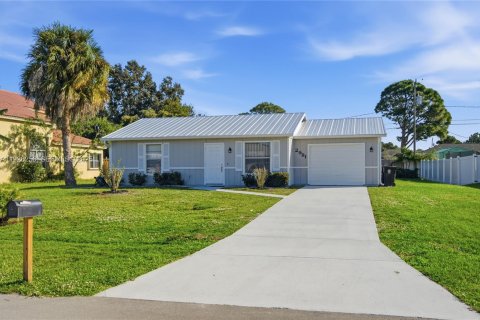 Casa en venta en Port St. Lucie, Florida, 2 dormitorios, 83.24 m2 № 1986901 - foto 1
