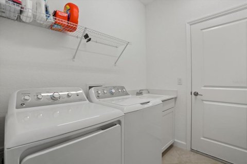 Villa ou maison à vendre à Englewood, Floride: 3 chambres, 227.52 m2 № 1918008 - photo 28