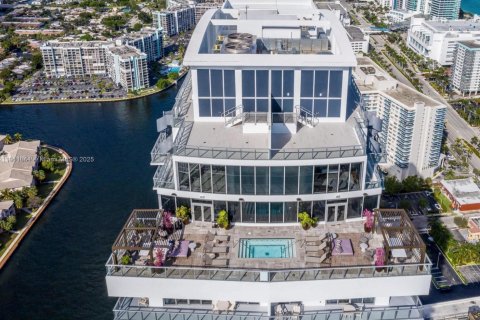 Copropriété à vendre à Hollywood, Floride: 1 chambre, 65.22 m2 № 2082257 - photo 19
