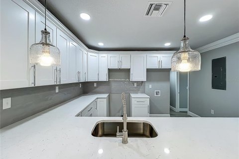 Villa ou maison à louer à Orlando, Floride: 4 chambres, 157.93 m2 № 1871158 - photo 10