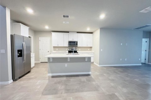Casa en venta en Clermont, Florida, 4 dormitorios, 200.67 m2 № 1558266 - foto 4