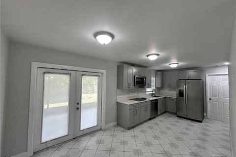 Casa en alquiler en Orlando, Florida, 3 dormitorios, 134.43 m2 № 1910821 - foto 5