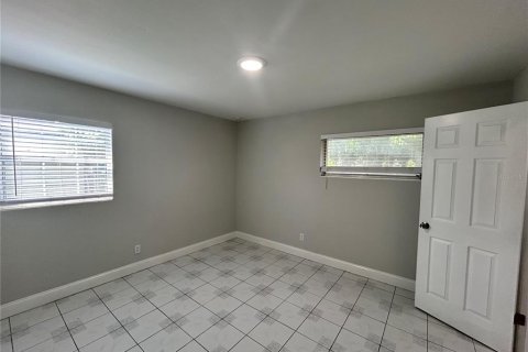 Casa en alquiler en Orlando, Florida, 3 dormitorios, 134.43 m2 № 1910821 - foto 11