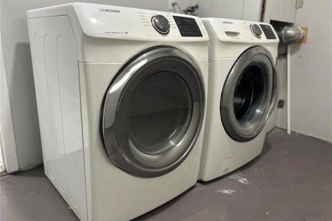 Casa en alquiler en Orlando, Florida, 3 dormitorios, 134.43 m2 № 1910821 - foto 15