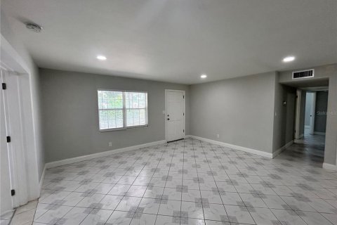 Casa en alquiler en Orlando, Florida, 3 dormitorios, 134.43 m2 № 1910821 - foto 4