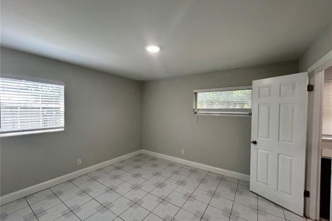 Casa en alquiler en Orlando, Florida, 3 dormitorios, 134.43 m2 № 1910821 - foto 12