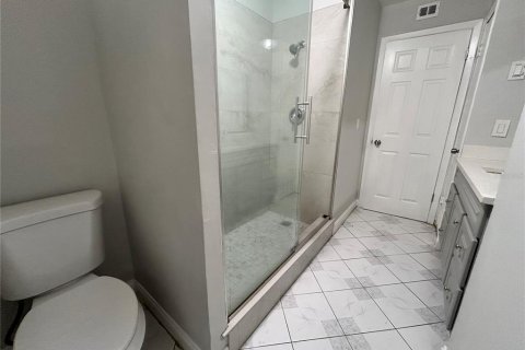 Casa en alquiler en Orlando, Florida, 3 dormitorios, 134.43 m2 № 1910821 - foto 9