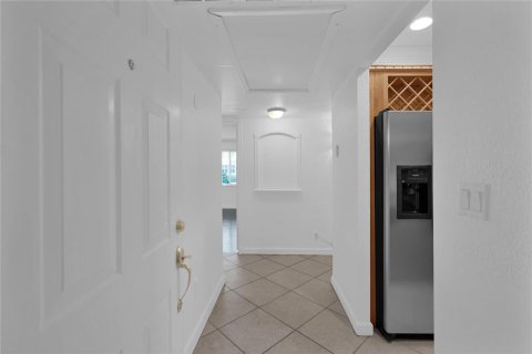Copropriété à louer à Fort Lauderdale, Floride: 2 chambres, 89.19 m2 № 2253917 - photo 19
