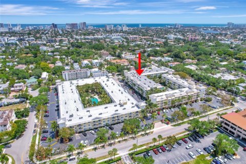 Copropriété à louer à Fort Lauderdale, Floride: 2 chambres, 89.19 m2 № 2253917 - photo 2
