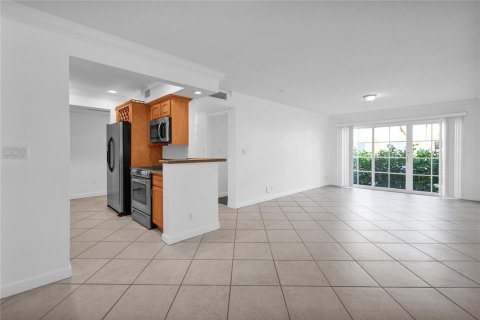 Copropriété à louer à Fort Lauderdale, Floride: 2 chambres, 89.19 m2 № 2253917 - photo 10