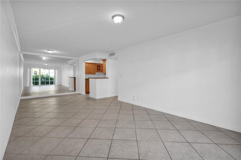 Copropriété à louer à Fort Lauderdale, Floride: 2 chambres, 89.19 m2 № 2253917 - photo 11