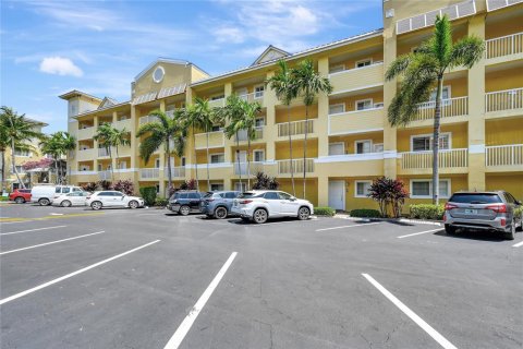 Condominio en Fort Lauderdale, Florida, 2 dormitorios № 2253917