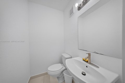 Купить виллу или дом в Флорида-Сити, Флорида 5 спален, 176.7м2, № 2259962 - фото 13
