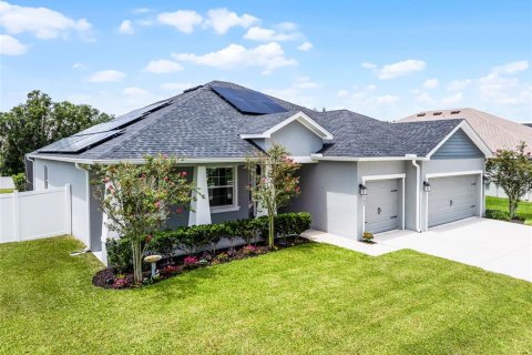 House in Auburndale, Florida 4 bedrooms, 216.65 sq.m. № 1843025 - photo 2