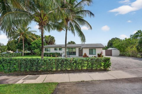 House in Deerfield Beach, Florida 3 bedrooms, 133.41 sq.m. № 2146866 - photo 9