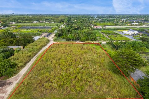 Immobilier commercial à vendre à Miami-Dade, Floride № 1990062 - photo 3