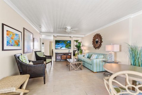 Condo in Holmes Beach, Florida, 2 bedrooms  № 1917655 - photo 30