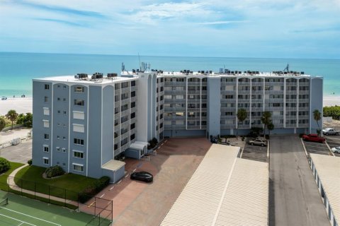 Condo in Holmes Beach, Florida, 2 bedrooms  № 1917655 - photo 5