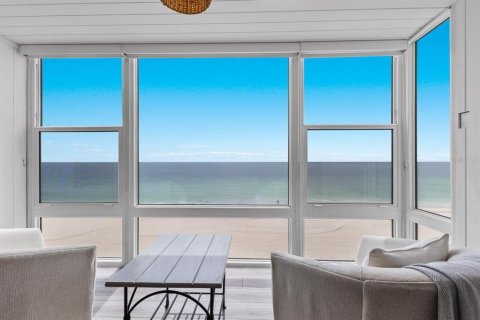 Condo in Holmes Beach, Florida, 2 bedrooms  № 1917655 - photo 8