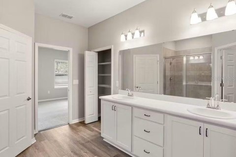 House in Ocala, Florida 2 bedrooms, 179.39 sq.m. № 2309028 - photo 10