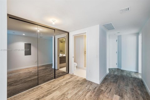 Купить кондоминиум в Майами, Флорида 1 спальня, 83.43м2, № 2186102 - фото 17