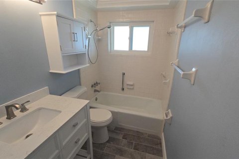 Copropriété à louer à Sarasota, Floride: 2 chambres, 73.58 m2 № 1824038 - photo 11