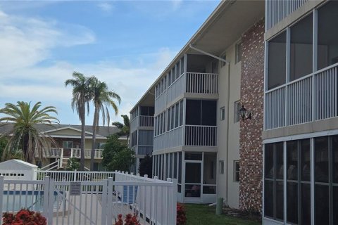 Copropriété à louer à Sarasota, Floride: 2 chambres, 73.58 m2 № 1824038 - photo 2